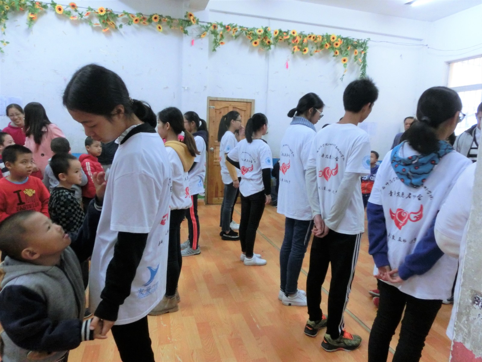 ����������������ů